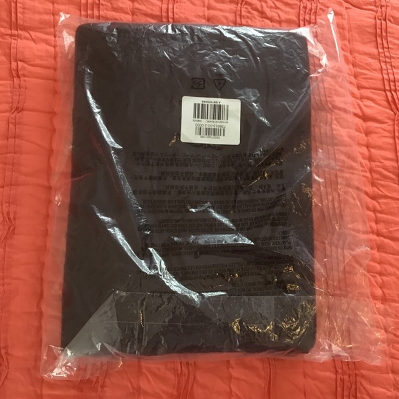 Gap winter scarf. NWT - Picture 3 of 4